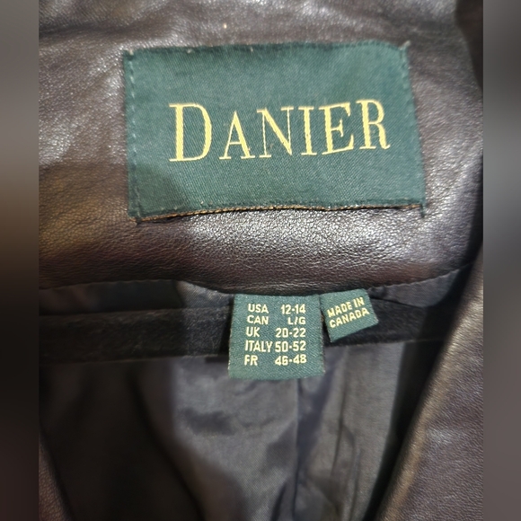 Danier Genuine Leather Jacket, Size Large, Black - Picture 3 of 6